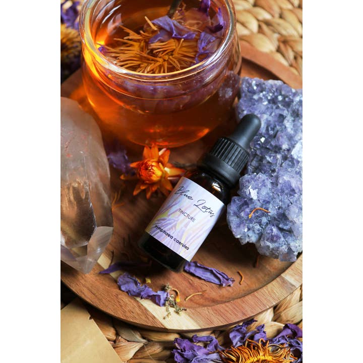 Ayamani Naturals - Wholesale Tincture - Blue Lotus 10:1 Extract Tincture for Lucid Dreaming3