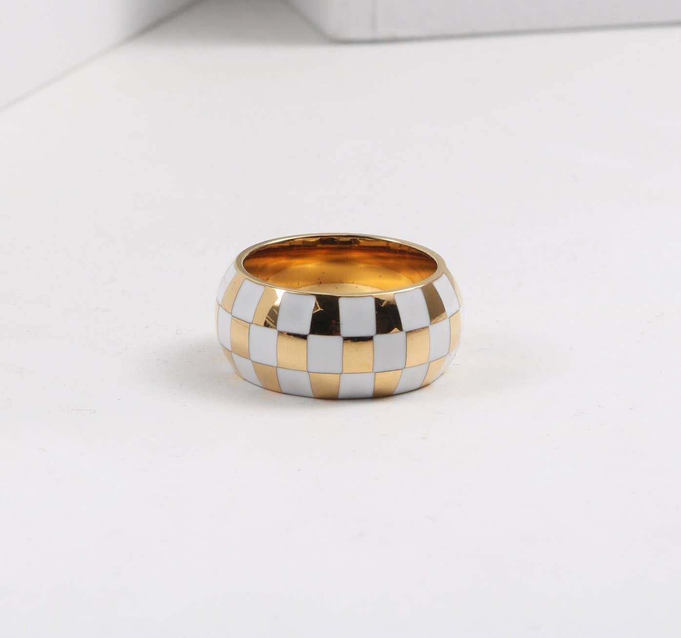MeloMelo – wholesale Band/stacked ring – Sofia - White & Gold Karo Dome Ring