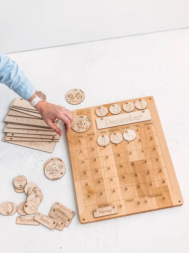 Wooden kids calendar, Homeschool Preschool for wholesale by Woodinout