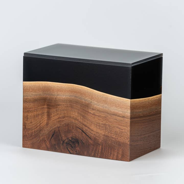 Windsor-urnen - Urn 3 af 26 for engroshandel hos The Legacy Urn Company