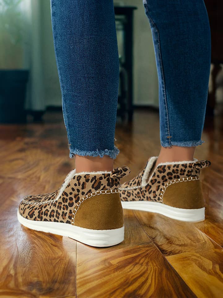 1 the Woman - Wholesale Boots - Women's - Leopard Print Ankle Patched Flat Winter Fur Boots