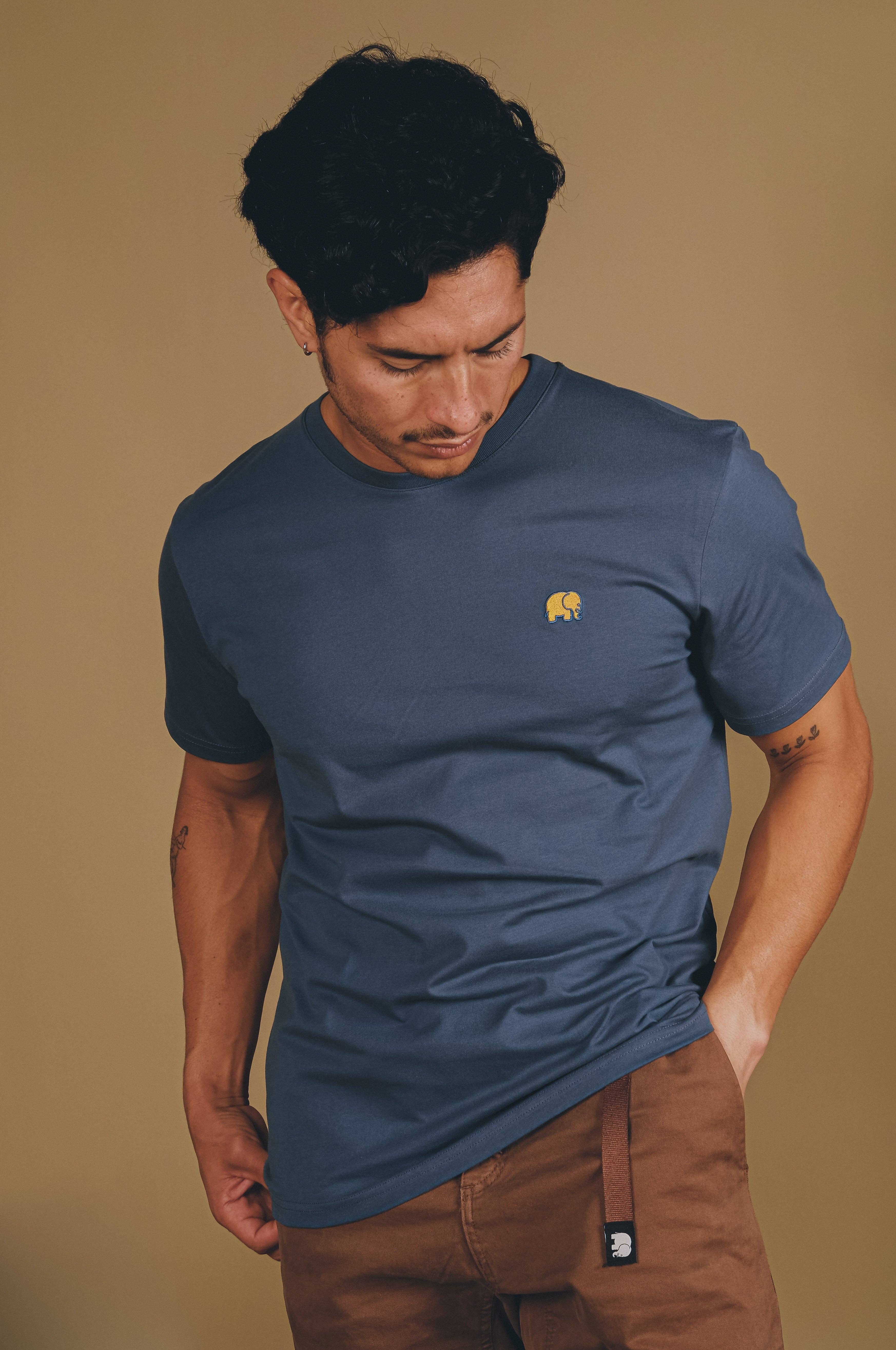 Trendsplant Clothing – Großhandel T-Shirt – Herren – Organic Essential T-Shirt Trendsplant Blau1