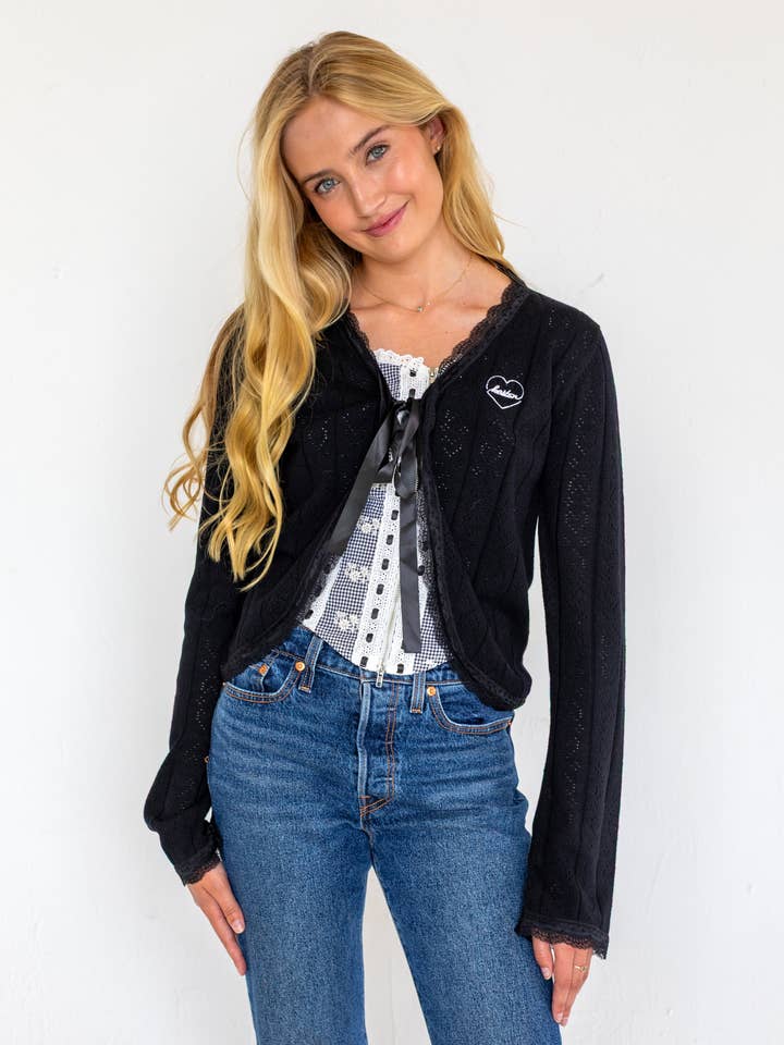 Audrey Strickjacke - Schwarz für den Großhandel von KESTAN