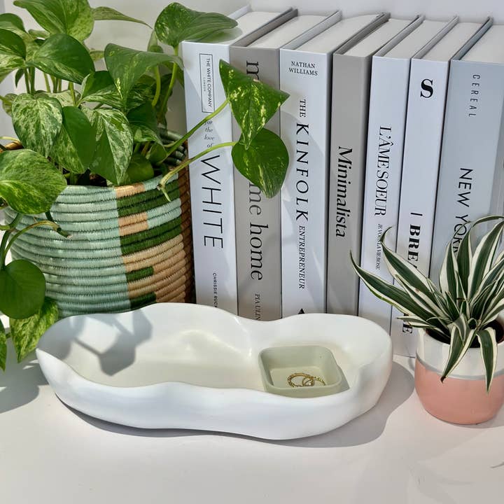 Color and Pour - Wholesale Decorative Tray - THE JAMIE DISH13