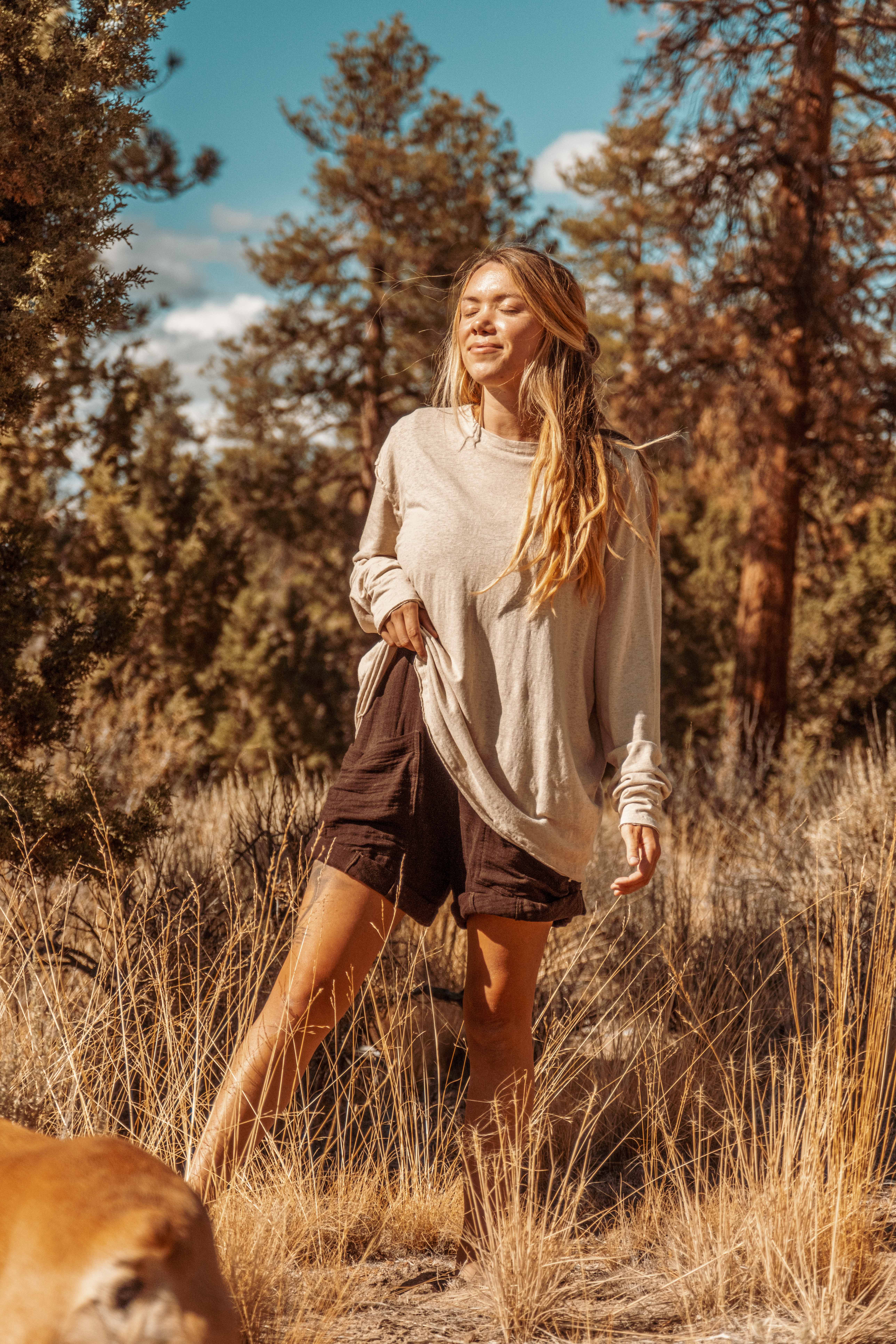 Canapa non sbiancata T-shirt a maniche lunghe in cotone biologico di canapa Blank Eco Unisex in vendita all'ingrosso su Faire8