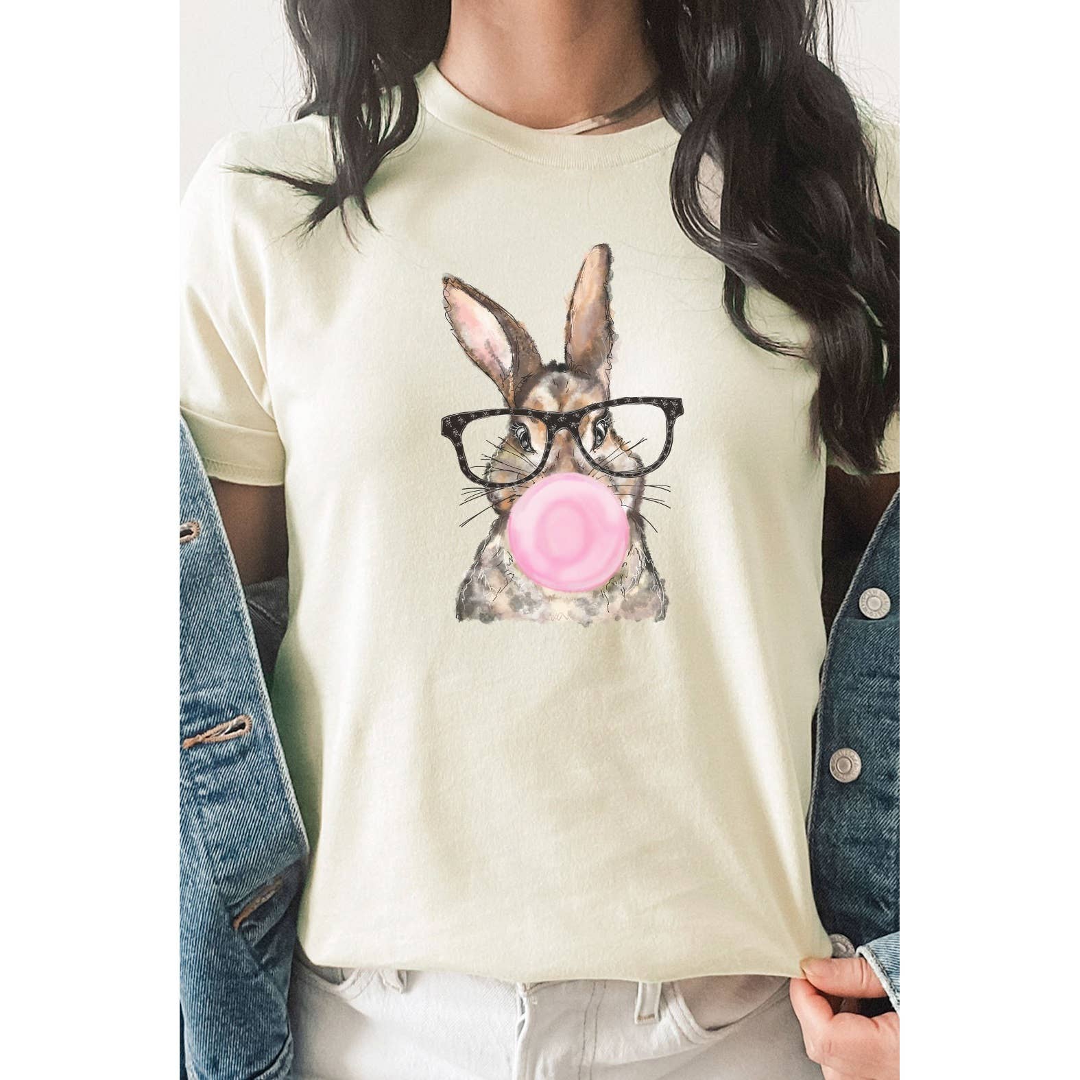 Kissed Apparel – Großhandel T-Shirt mit Siebdruck – Damen – Bunny Pink Bubblegum Brillen-T-Shirt mit Oster-Frühlings-Grafik1