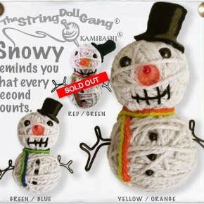 Porte-clés pour poupée Snowy the Snowman String pour la vente par Kamibashi