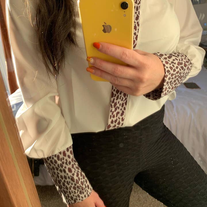 B.Boutique – wholesale Blouse – Women’s – Leopard print trim top4