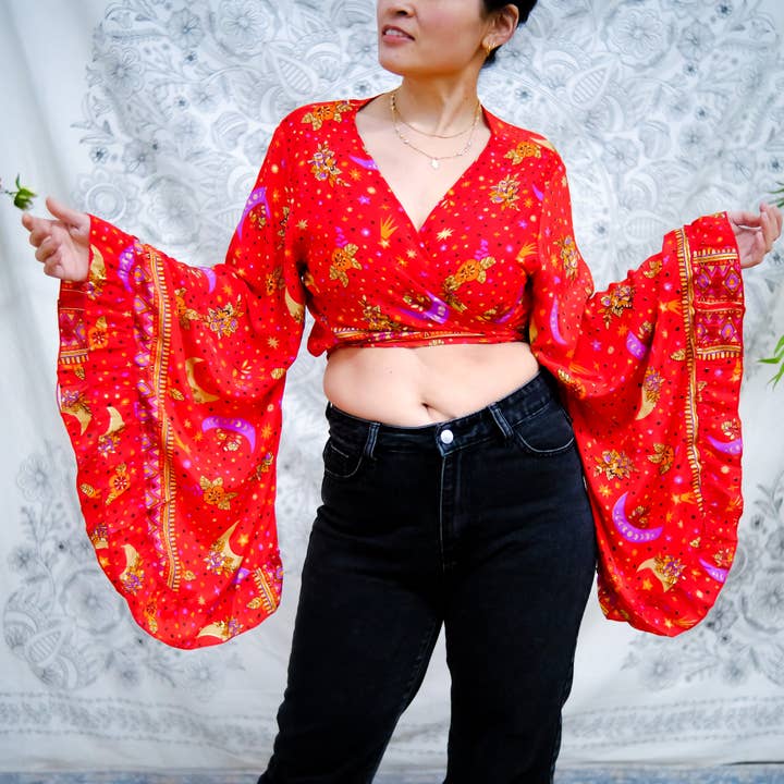 Karma Nepal Crafts - Wholesale Blouse - Dames - Hemelse wikkeltop met ronde mouwen en ruches in Boheemse stijl15