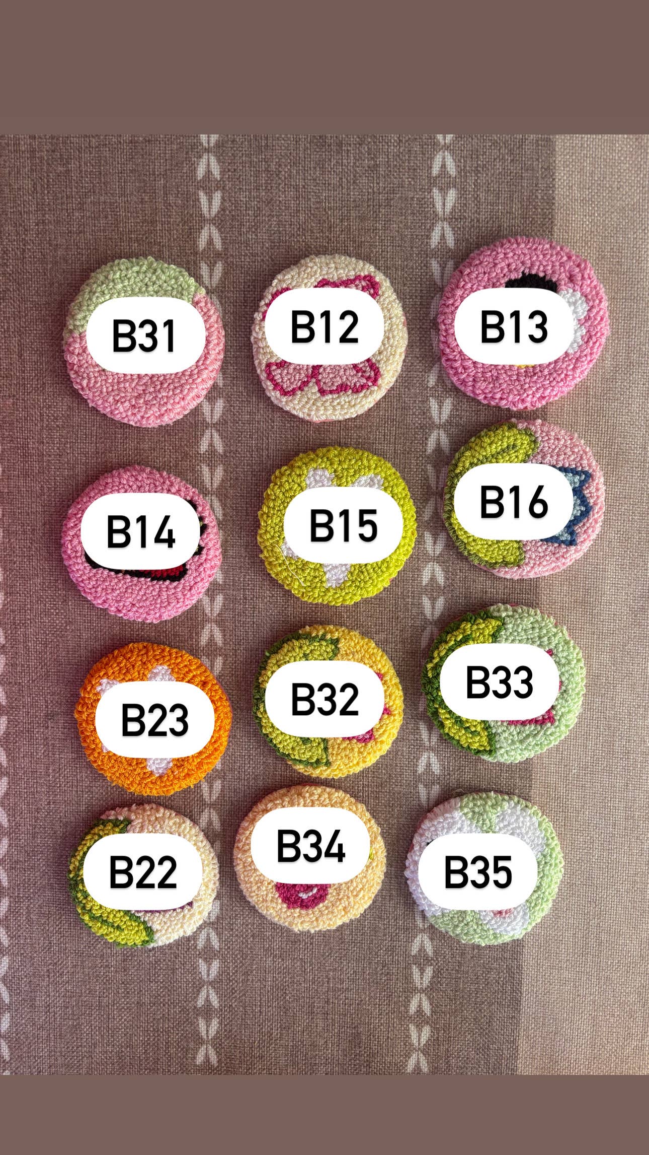 Honey Punches - Vente Sous-verre pour voiture – femme - Sous-verres de voiture en punch needle, accessoires de voiture faits main en tufting3