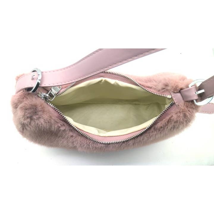REMOVED BRAND – wholesale Shoulder bag – women's – Banana Shape Faux Fur Bag2