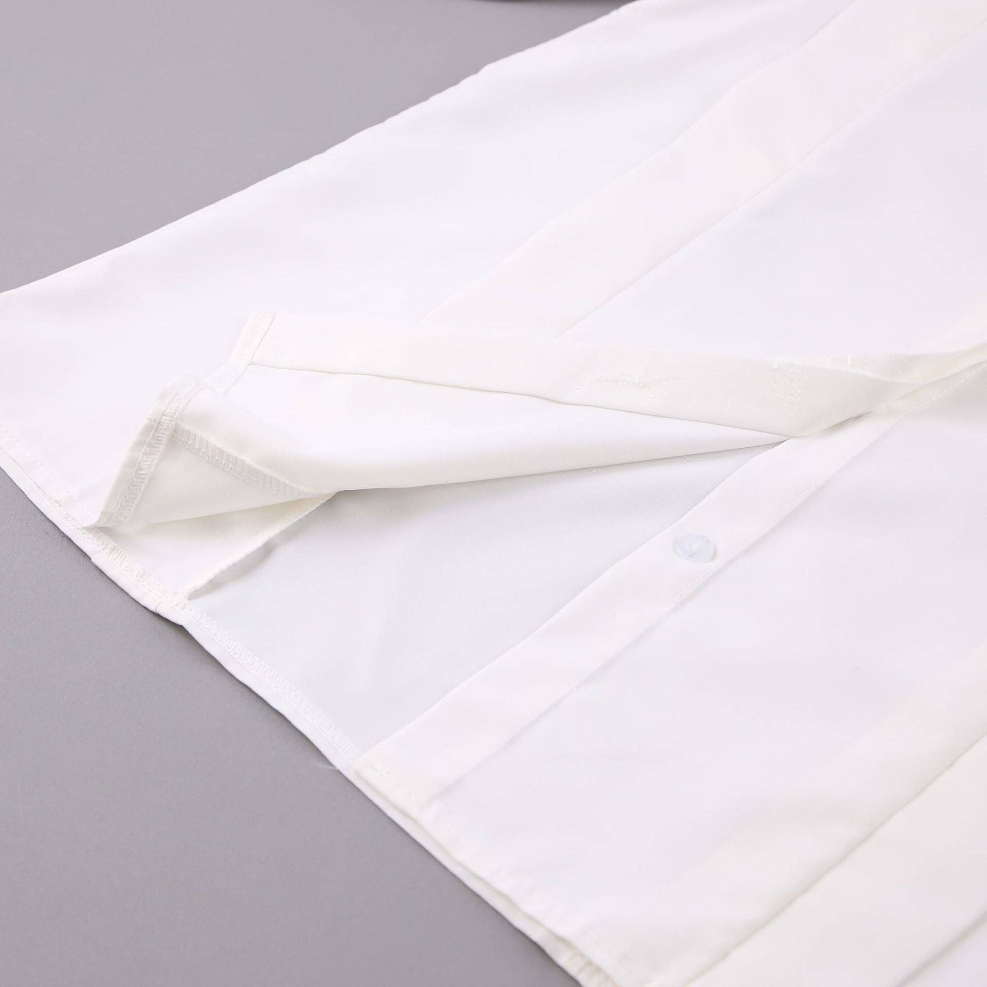 Marayn – Camisa com botões no colarinho – Mulher por atacado – Blusa Branca de Outono Estilo Moderno Chique e Descontraído15