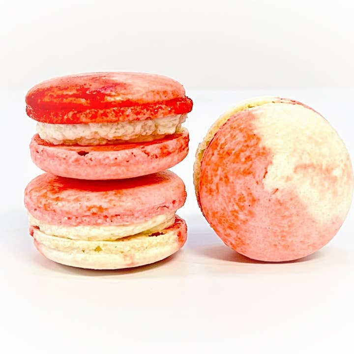 macaron centrale - Wholesale Cookie - Wholesale Strawberry Cheesecake Vegan Macarons | Available in 24 & 48 Pack | A great addition for your bakery establishment or your next party