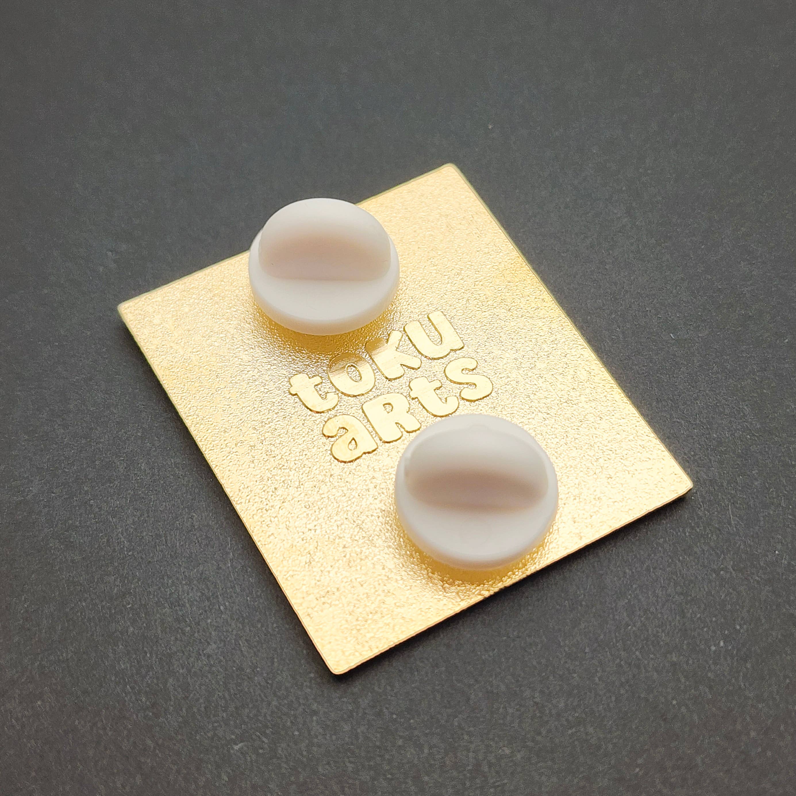 Toku Arts - Wholesale Lapel Pin/Button - The Meow Enamel Pin4