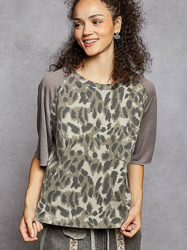 Round Neck Short Sleeve Front Pocket Knit Top for wholesale by Pol Clothing