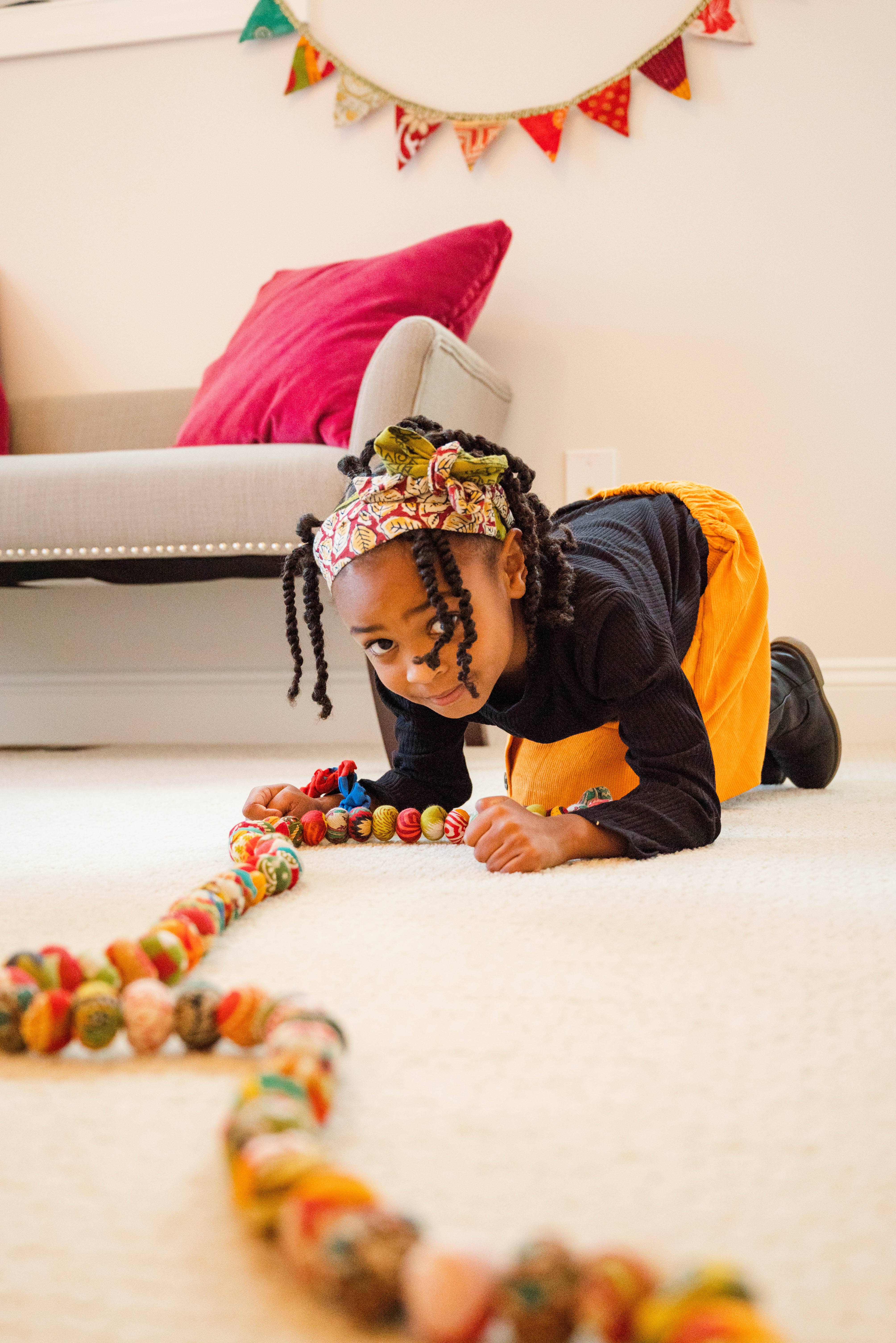 Asha Project - Wholesale Bunting/Garland - Saree Bead Garland | Christmas8