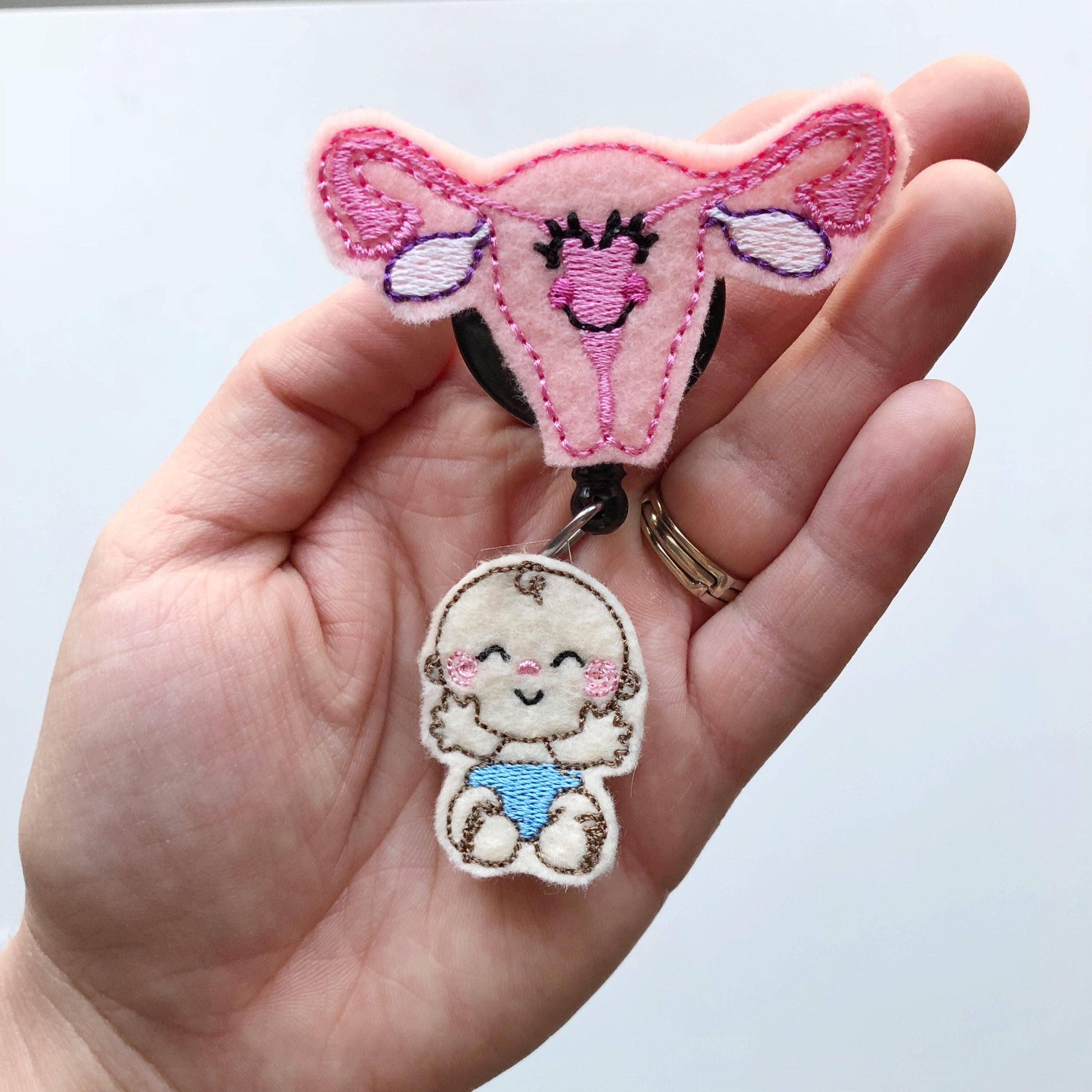 Amanda Rose Thread Co – Großhandel Ausweiszubehör – Damen – Uterus und Baby Ausweishalter3