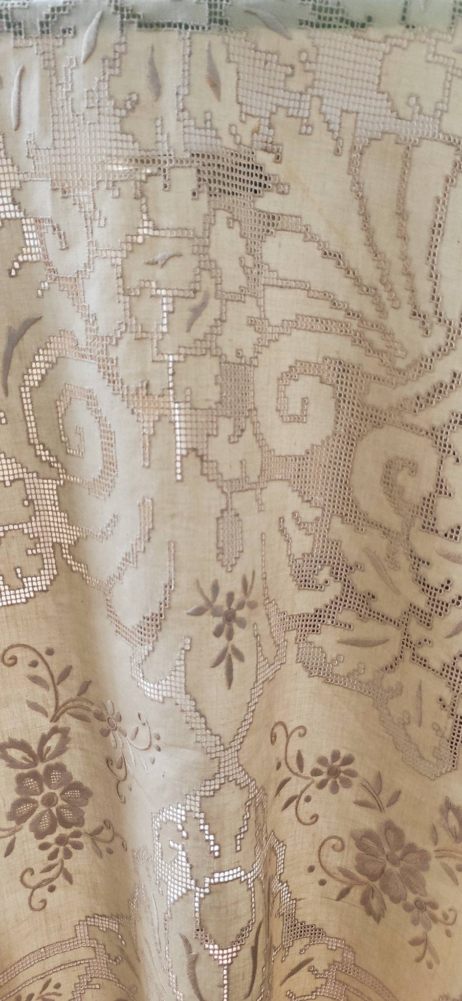 Heyfoo - Wholesale Tablecloth - Sicilian paraded linen tablecloth with 12 napkins13