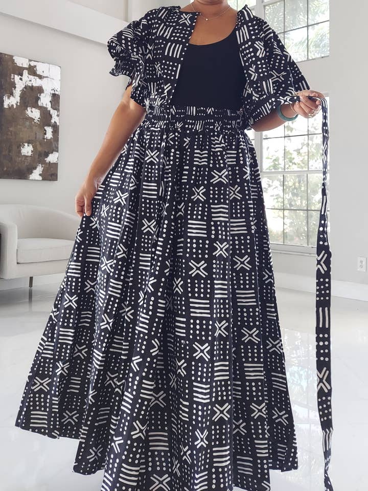 Women Skirt & Crop Top / Black-White for wholesale by India Batik