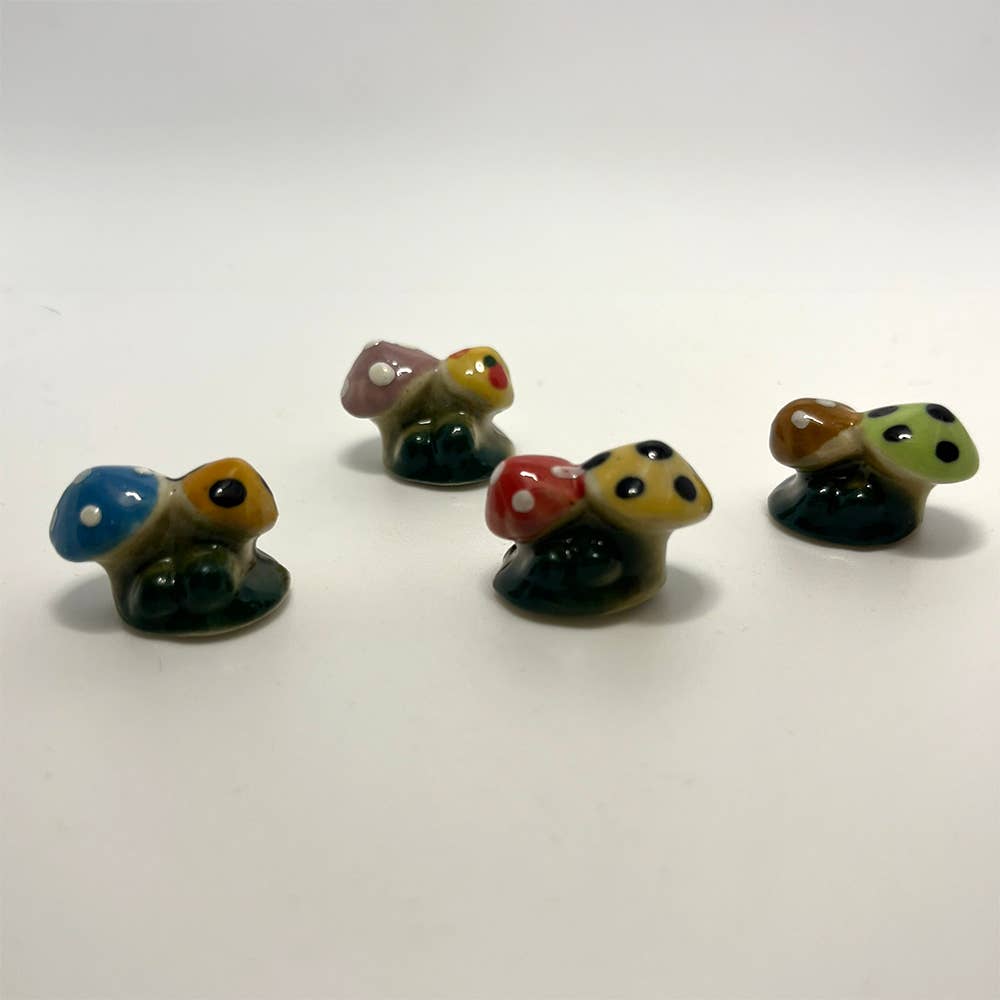VIE - Wholesale Decorative Figurine - Mini Ceramic Figurine, Assorted Colour, Approx. 2cm252