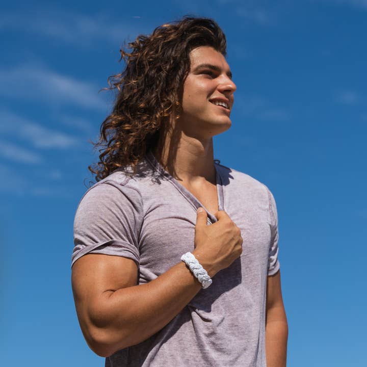 Natalia - Wholesale Jewelry Set - Handmade Sailor Knot Bracelets - White & Natural- SET 24