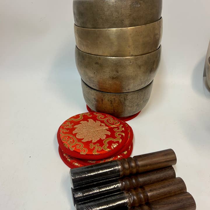 ART HIMALAYAN TRADING LTD - Wholesale Meditation Supplies - 5 piece High quality 7" Antique Handmade Yoga Singing bowl 4