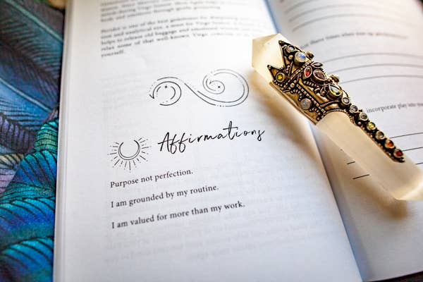 Bella deLuna - Wholesale Body, Mind & Spirit - Astrological Soul Care: Self-Care for the Wheel of the Year1