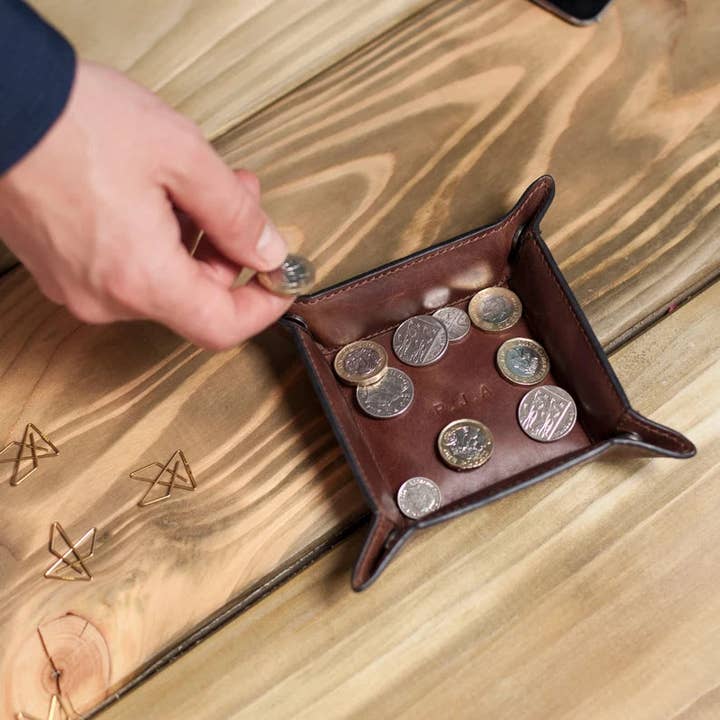 Acorn and Hide – wholesale Smyckesfat – Skrivbord/Myntbrickor/Smyckeshållare - Tan
