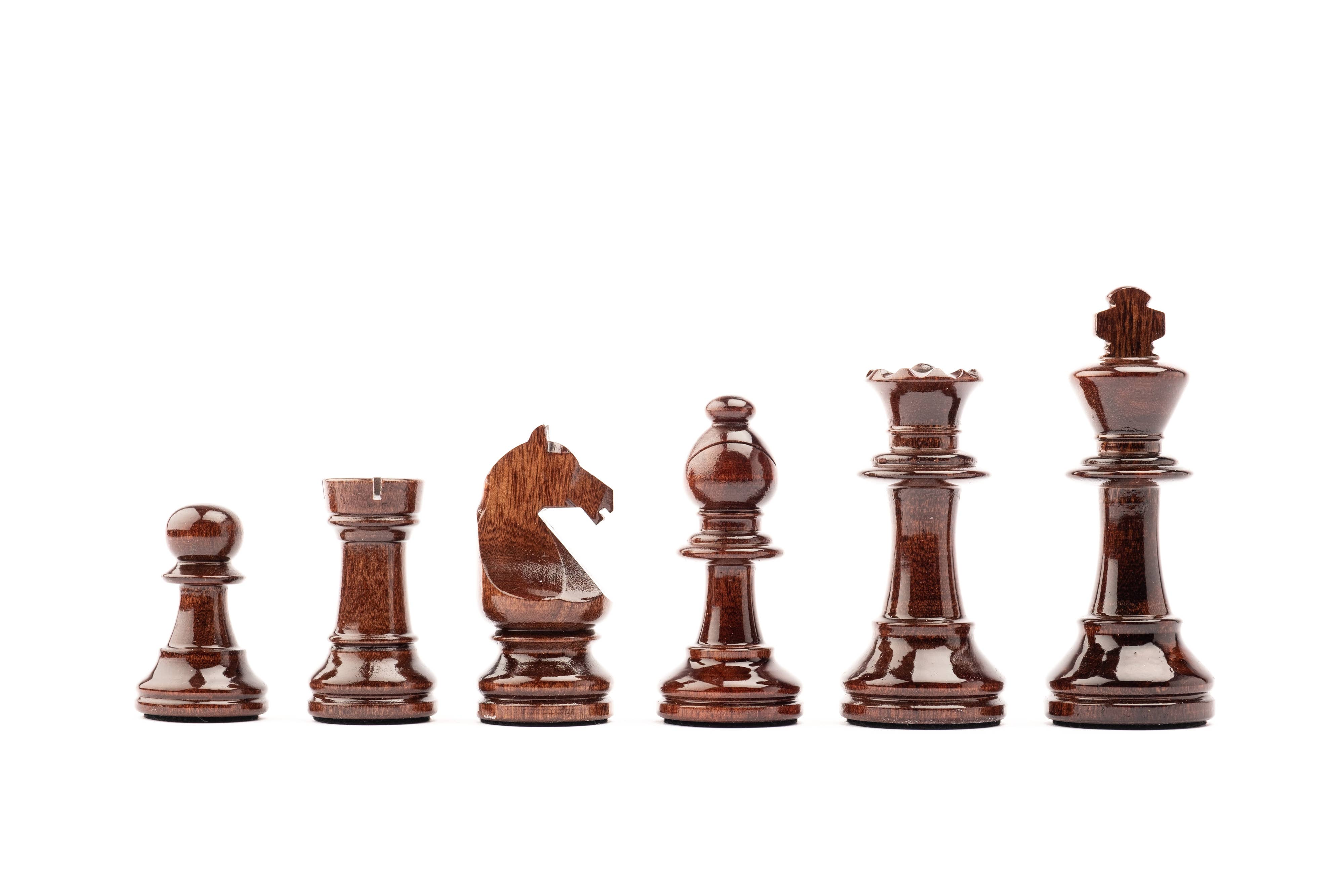 MORA CHESS – Großhandel Brettspiele – Staunton Europa Nr. 5 Schachfiguren – Mahagoni7
