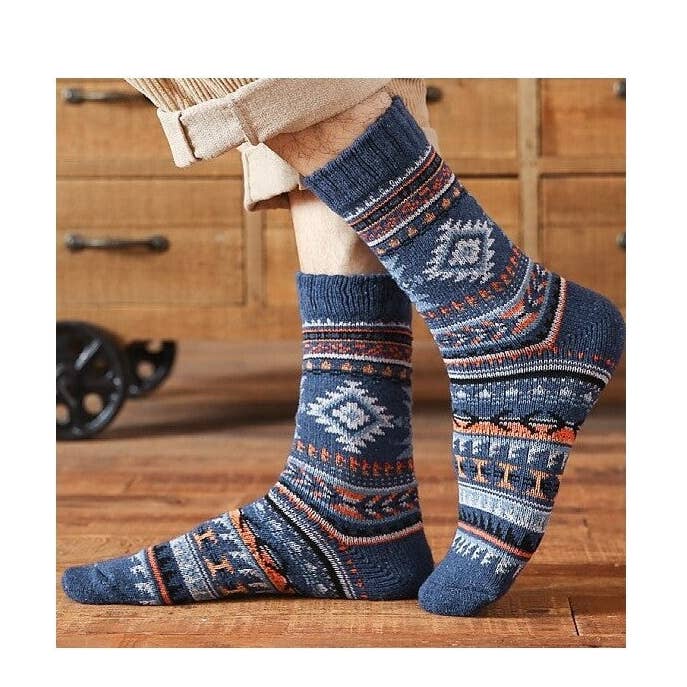 Bunte bedruckte warme Damensocken für den Großhandel von Plush Looks