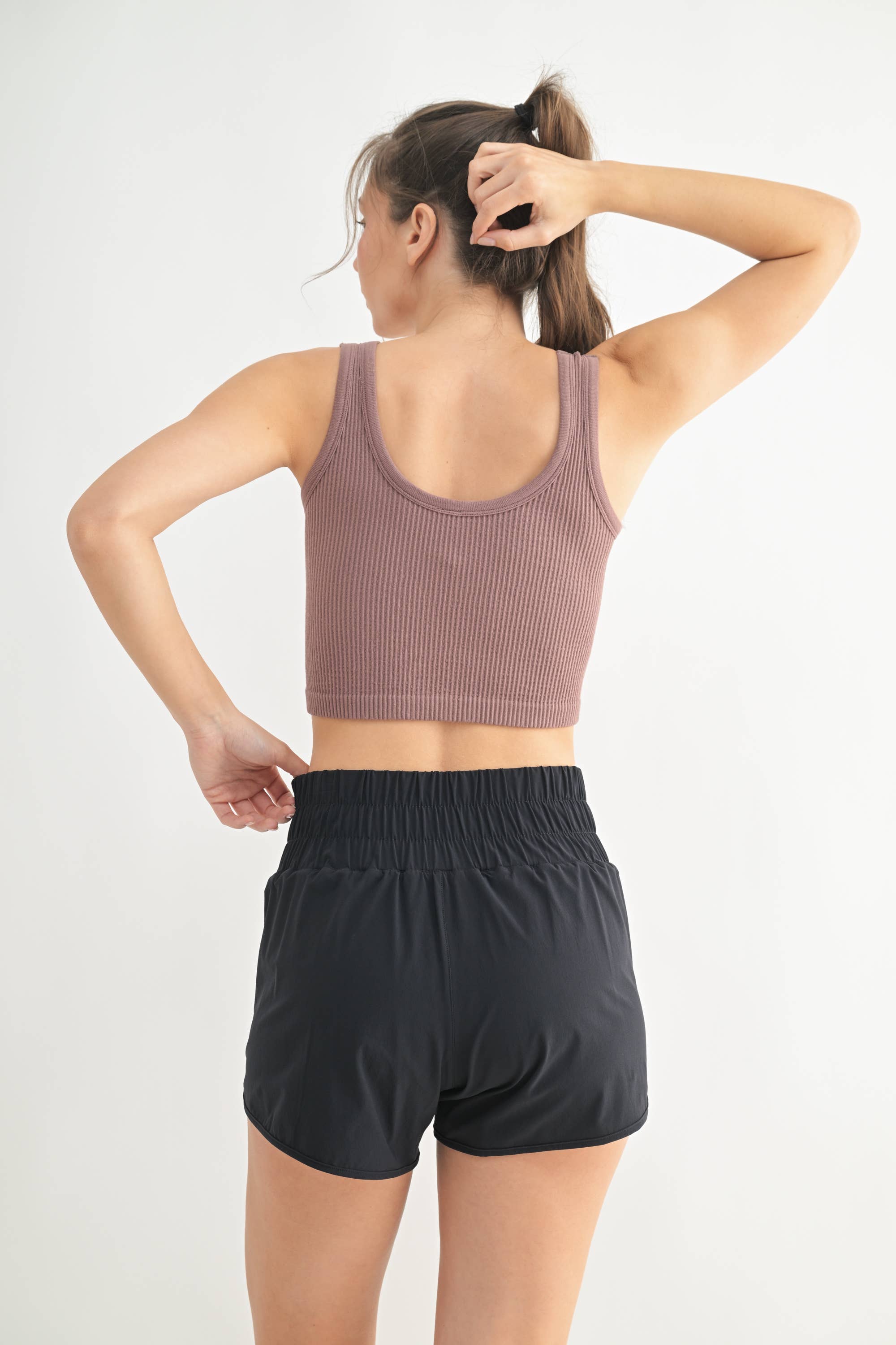 Mono B - Wholesale Tanktop - Dames - Geribbelde naadloze cropped tanktop38