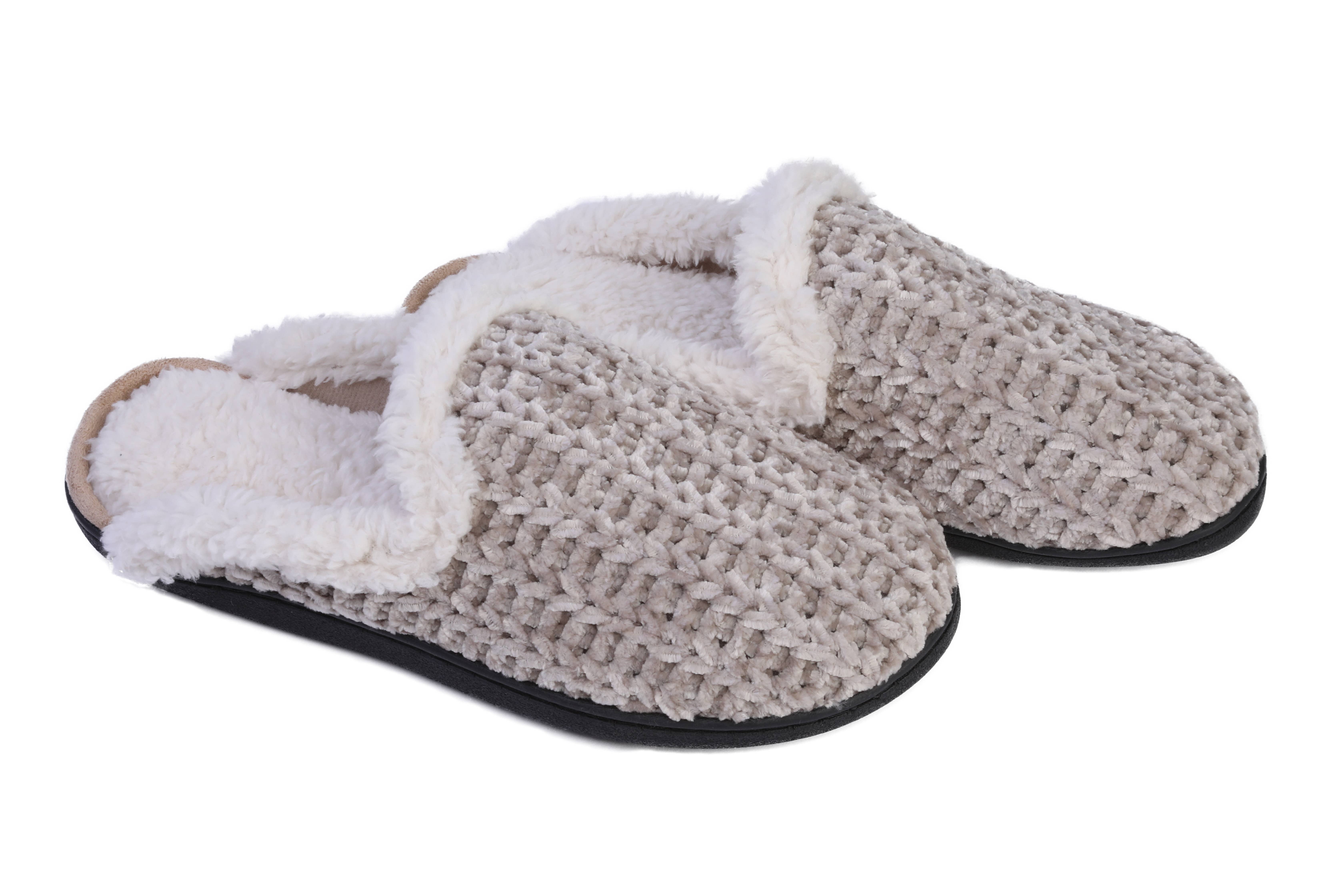 Roxoni - Wholesale Slippers - Women's - WOMEN'S SOFT INDOOR SUEDE FURR CLOG SLIPPERS.8
