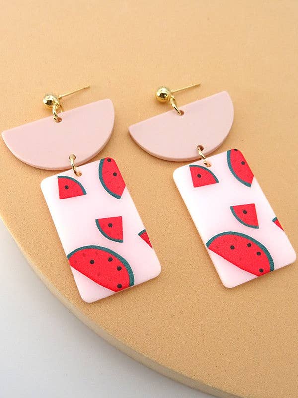 ORECCHINO A GOCCIA IN ACRILICO ANGURIA | 40E135 per la vendita all'ingrosso da parte di JOSSLYN by wall to wall