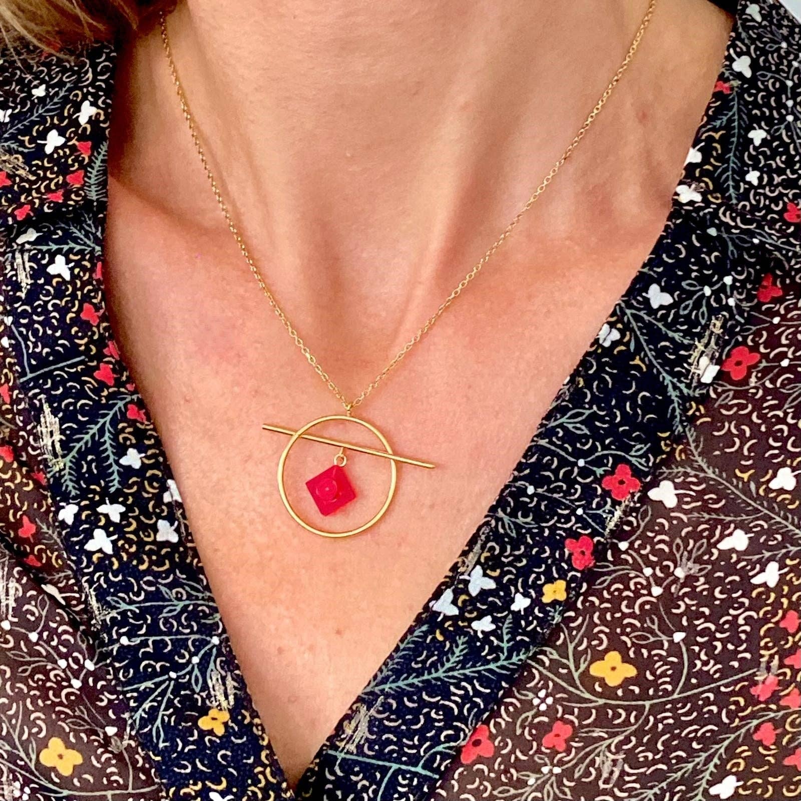Brique d'Oreille - Wholesale Pendant/Charm Necklace - Geometric necklace with a Lego brick - Les Astucieuses34