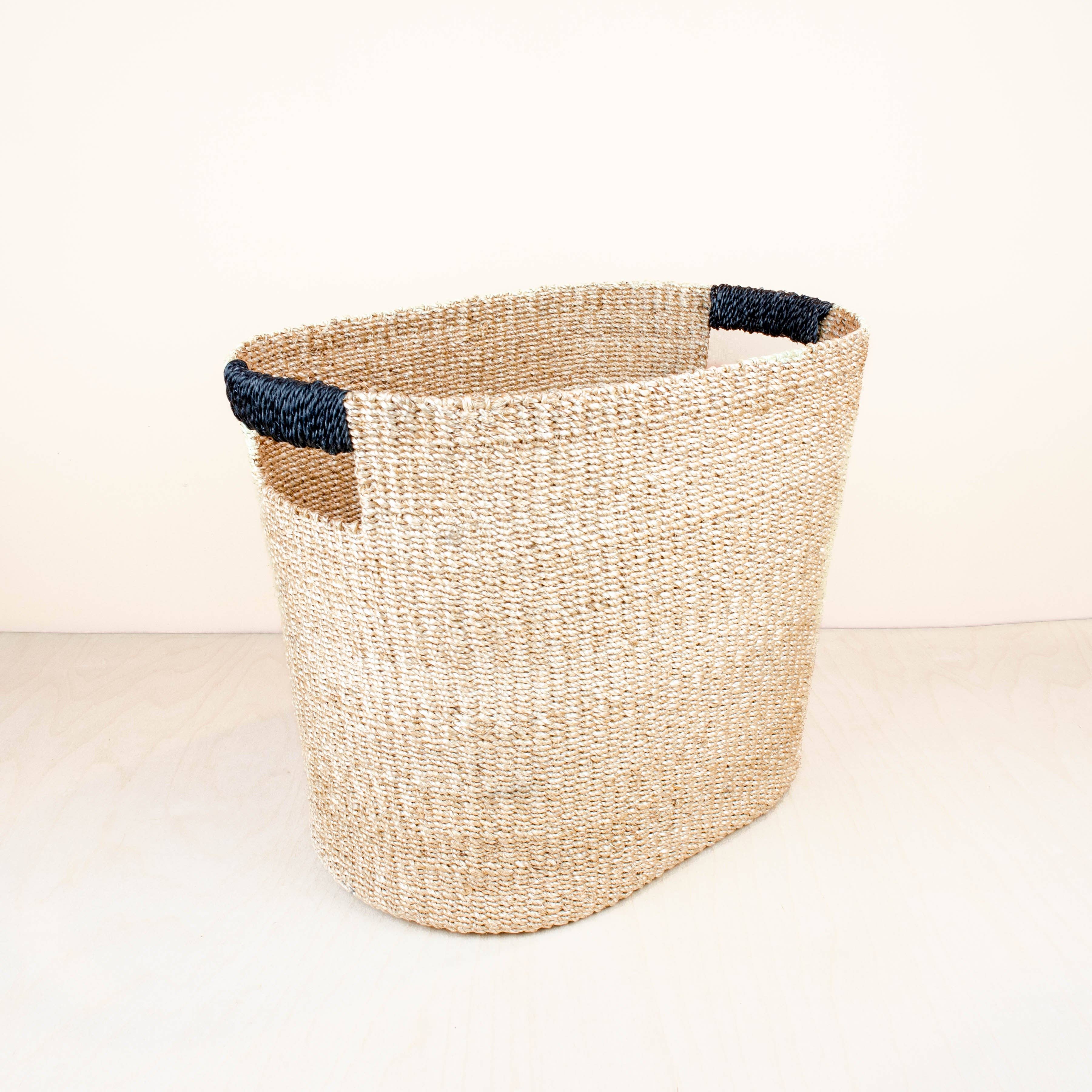 LIKHÂ – wholesale Korg – Svarta ovala förvaringskorgar, uppsättning av 2 - Moderna korgar | LIKHÂ5