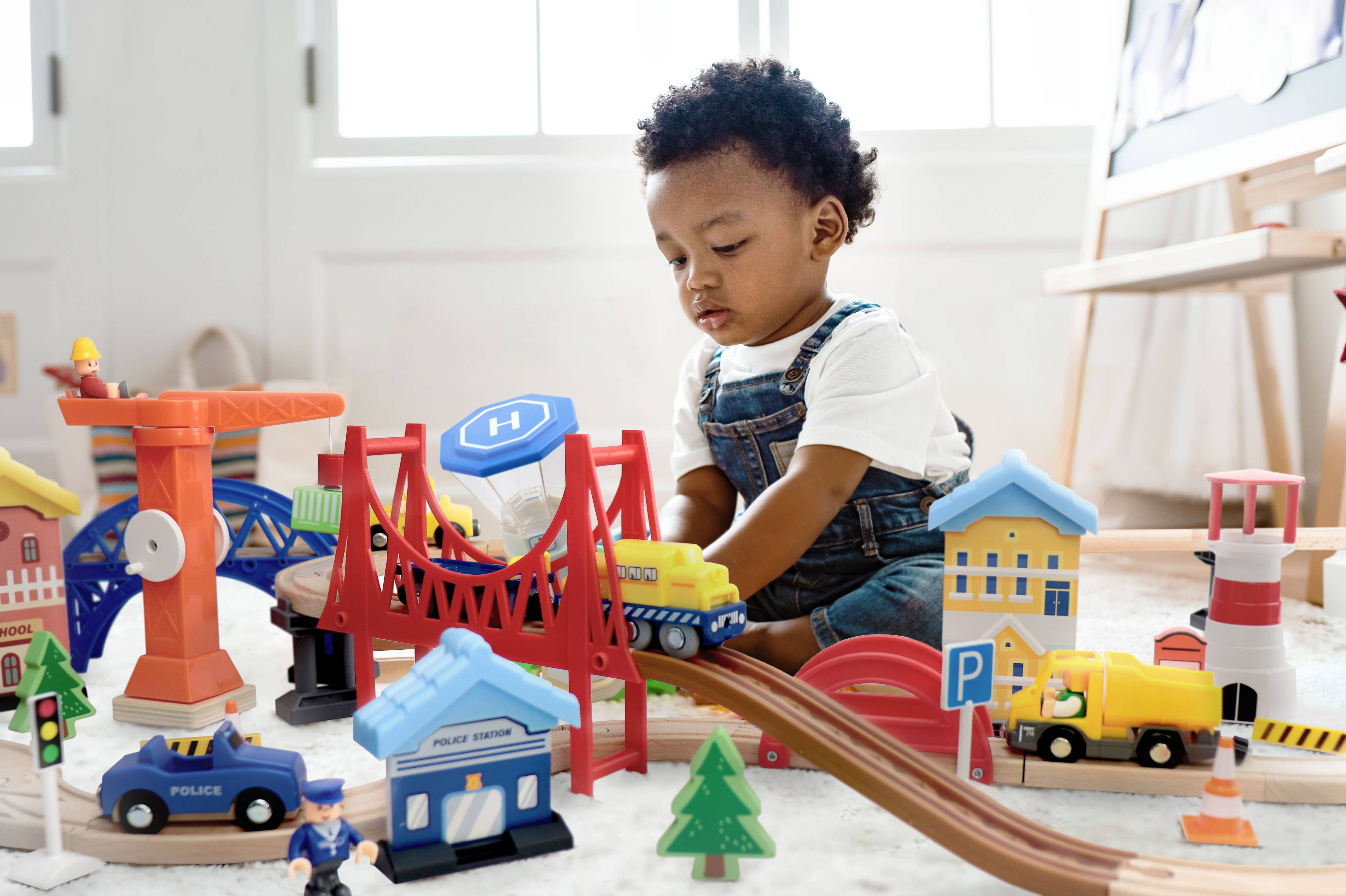 Leo & Friends - Wholesale Toy Set - Kids - Leo and Friends Railway City Set - Creative Construction Kit4