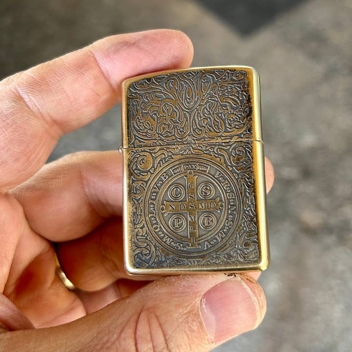Defcon Supply – wholesale Tändare – Graverad Zippo-tändare i mässing | Constantine-tändare | Tillverkad i USA | Solid mässingshölje