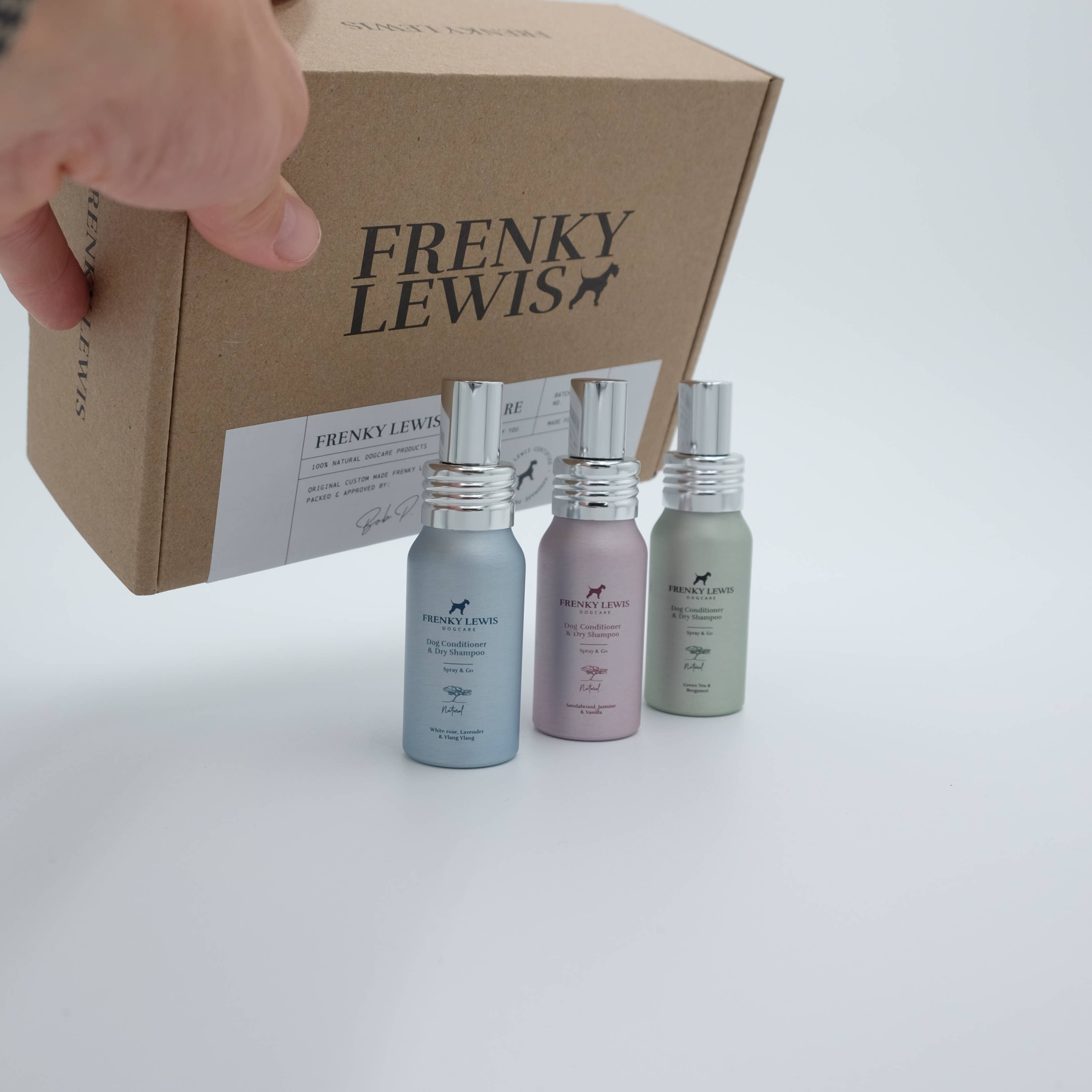 Frenky Lewis B.V. - Wholesale Pet Shampoo - Dog - Dry Shampoo & Conditioner - Sandalwood, Jas. Van. - 30ml1