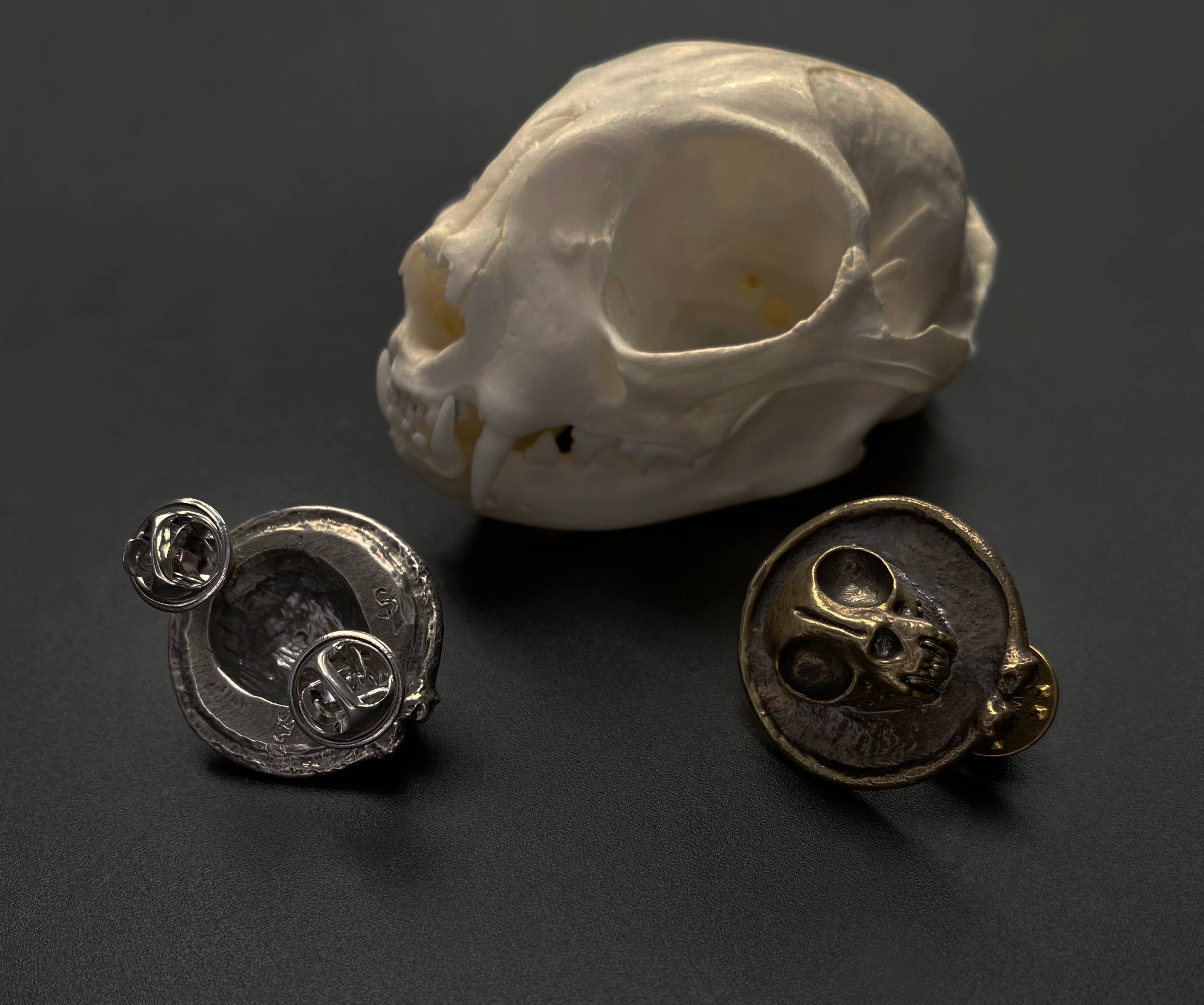 Miyu Decay - Wholesale Lapel Pin/Button - Familiars Cat Skull Pin in Brass and Sterling Silver1