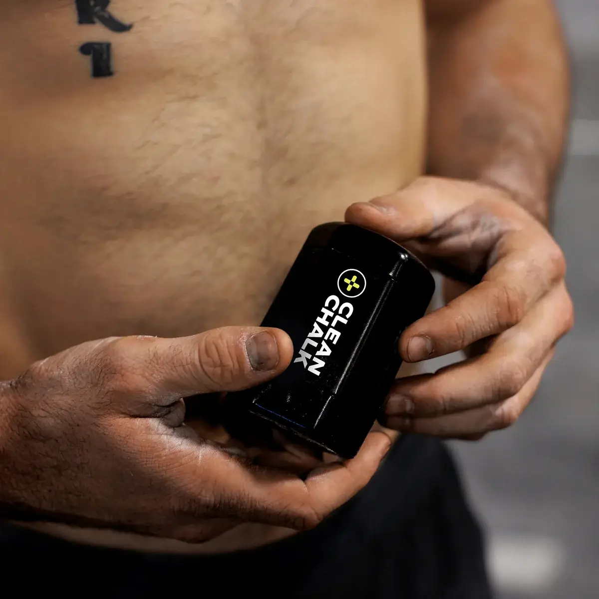 Clean Chalk - Vendita all'ingrosso Attrezzatura per il fitness - Dispenser Clean Chalk® + Super Grip Chalk - Gesso da palestra6