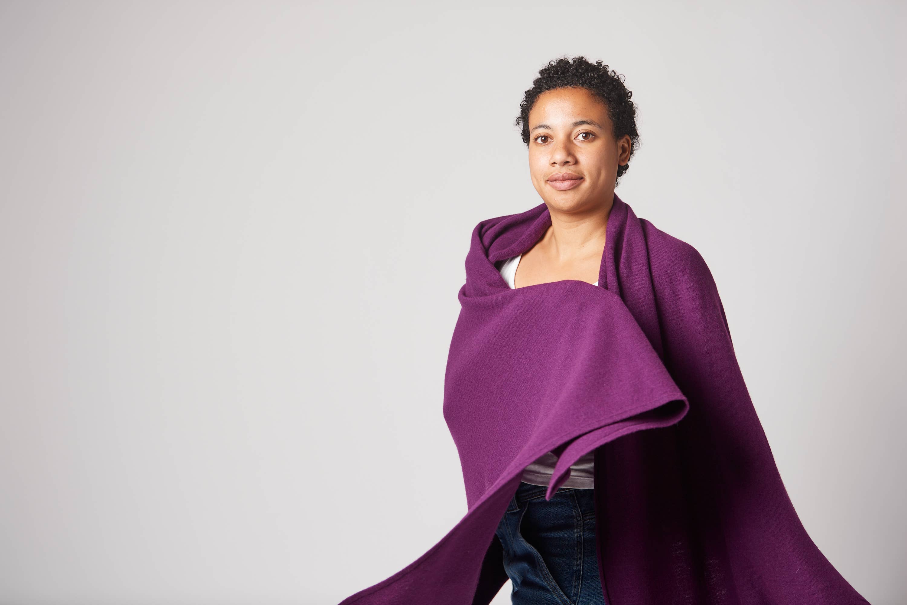 Margolis Pineo Italia - Wholesale Throw Blanket - AVELLINA THROW – SOFT CASHMERE-BLEND - HOLIDAY FAVE24