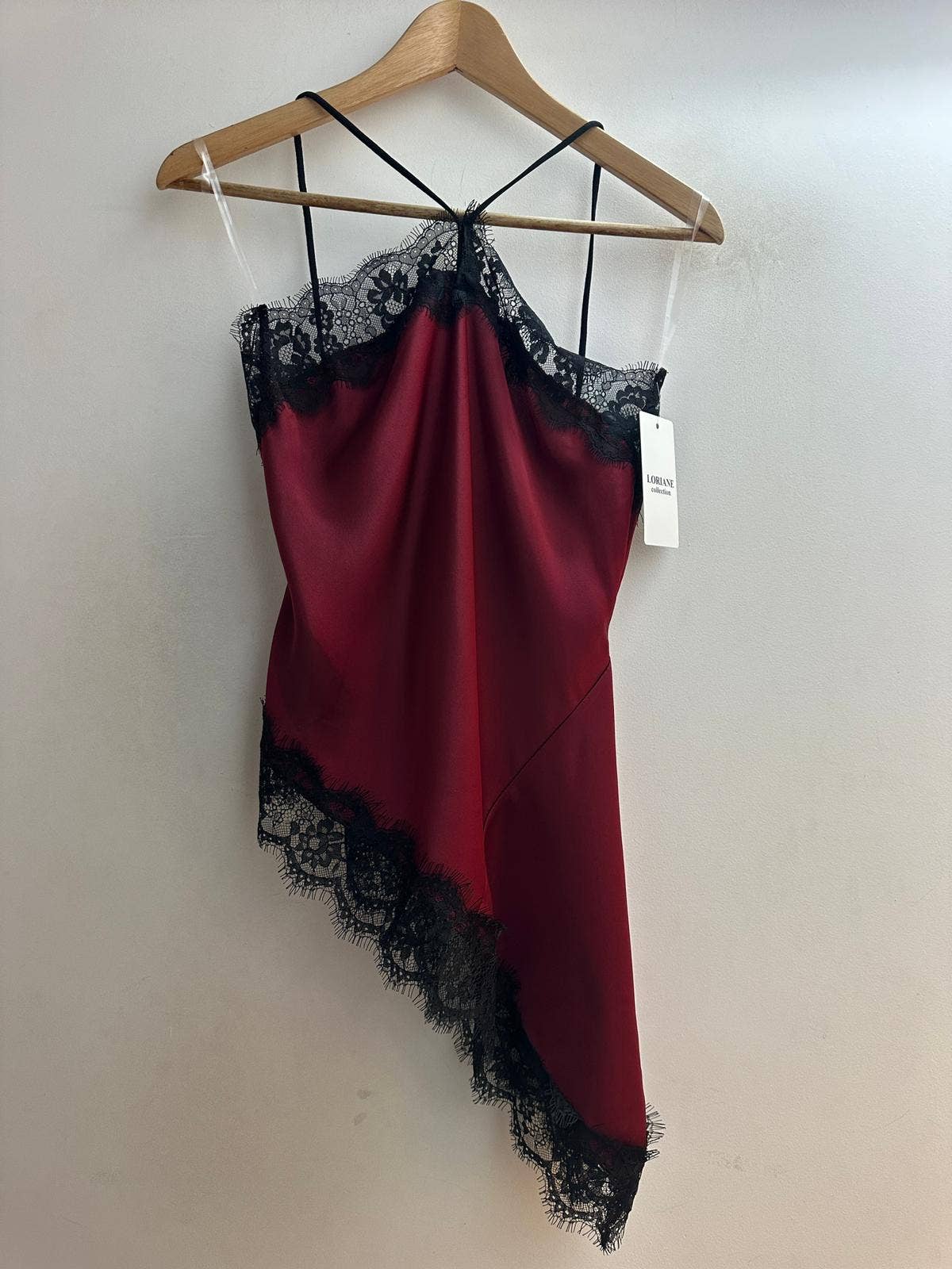 LORIANE - Vendita all'ingrosso Maglia loungewear - Donna - 7492 Top a spallina asimmetrica in raso0