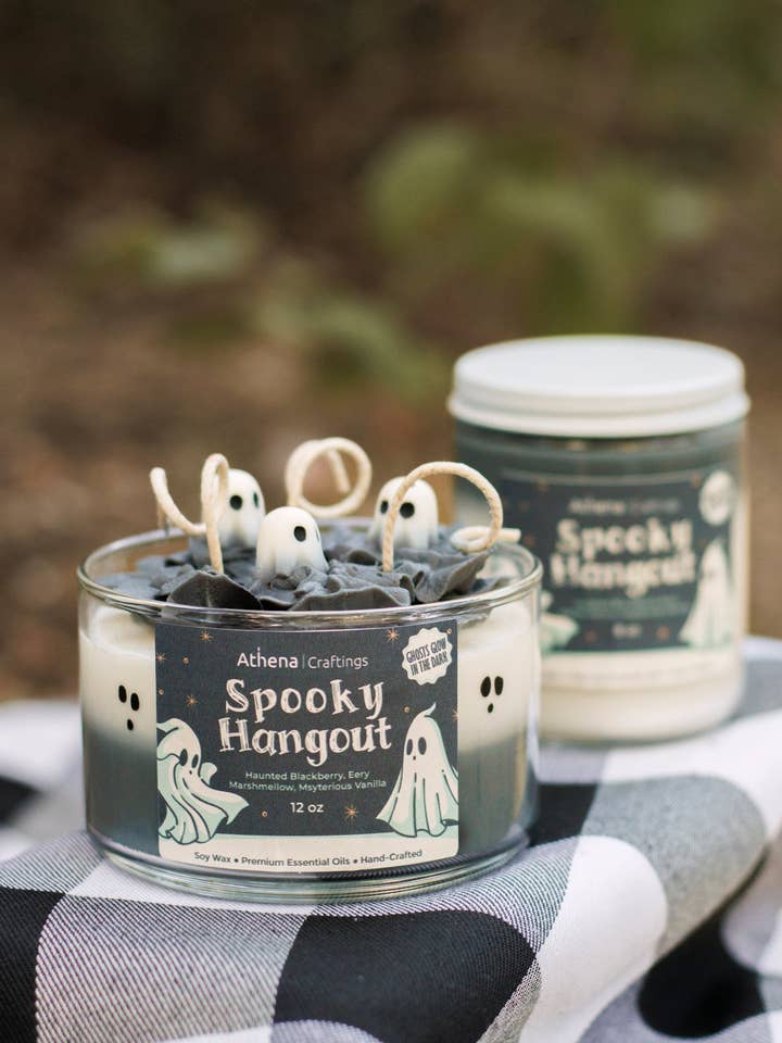 Hangout effrayant pour la vente par Athena Craftings