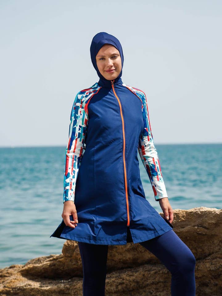 Maillot de bain modeste en burkini bleu marine tissé M2267 pour la vente par Marina Swimwear