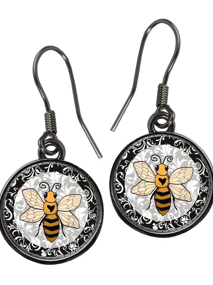 Boucle d'oreille en forme d'insecte Circle Art Drop Bee pour la vente par SPIRIT LALA LLC