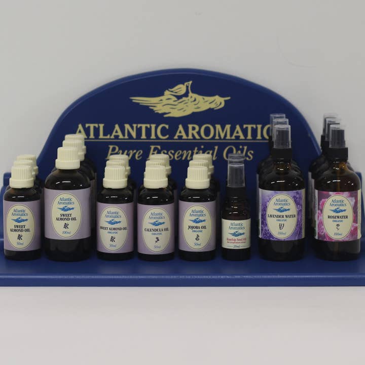 Stand de productos asociados de Atlantic Aromatics para venta al por mayor de Atlantic Aromatics
