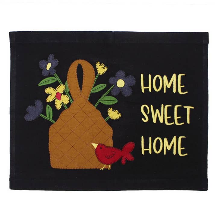 Fanion Panier Oiseau Rouge pour la vente par Home Collections by Raghu