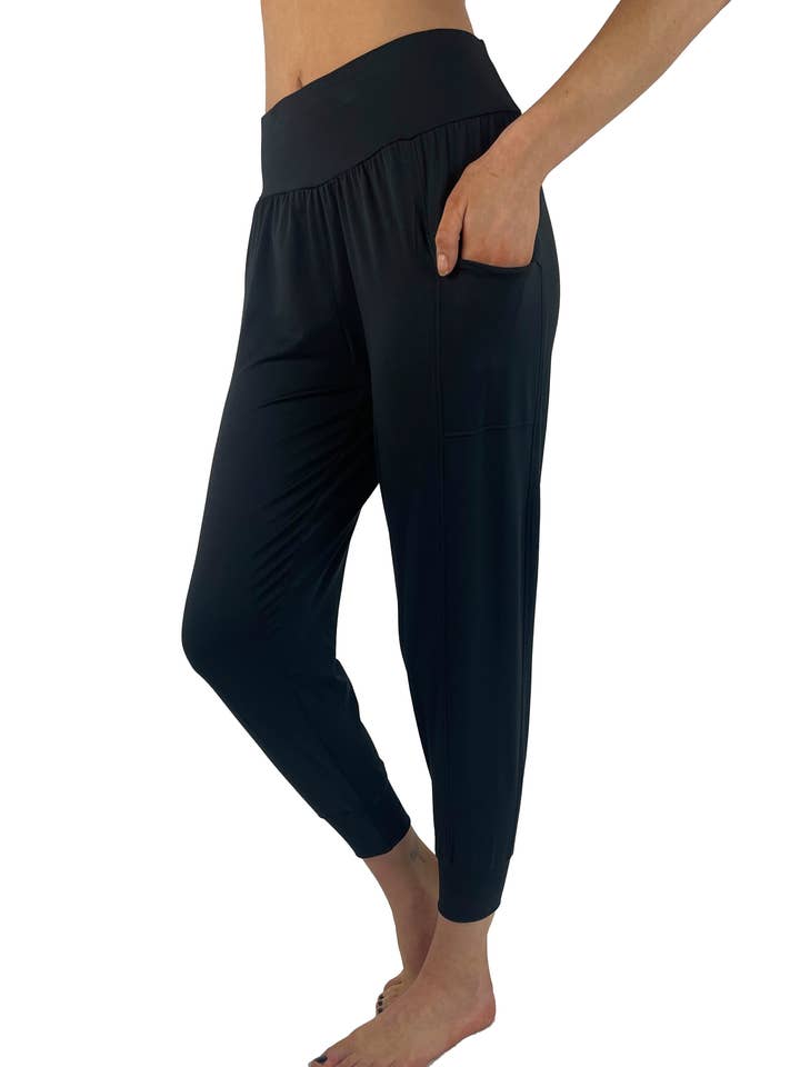4105 - The "Just Right" Jogger/ Black for wholesale by Bend