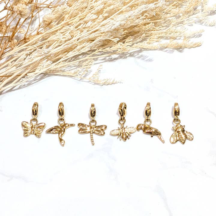 LOLO & YAYA - Wholesale Emergency Response Charm - 45834 Set of 6 stainless steel pendants0