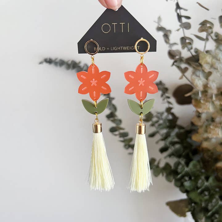 OTTI - Wholesale Dangle Earrings - Botanical-Inspired Lightweight Acrylic Earring: Daffodil